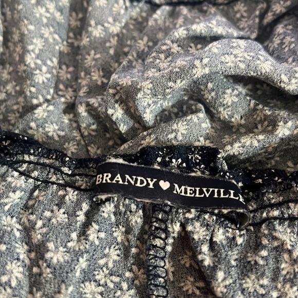 Brandy Melville cinched waist, floral top - Picture 7 of 7